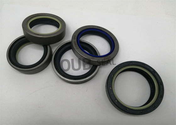 12014048 12014159 12012826 Tractor Shaft 50*72*16.5 55*82*16.5 COMBI Oil Seal NBR Material 56*75*16.5